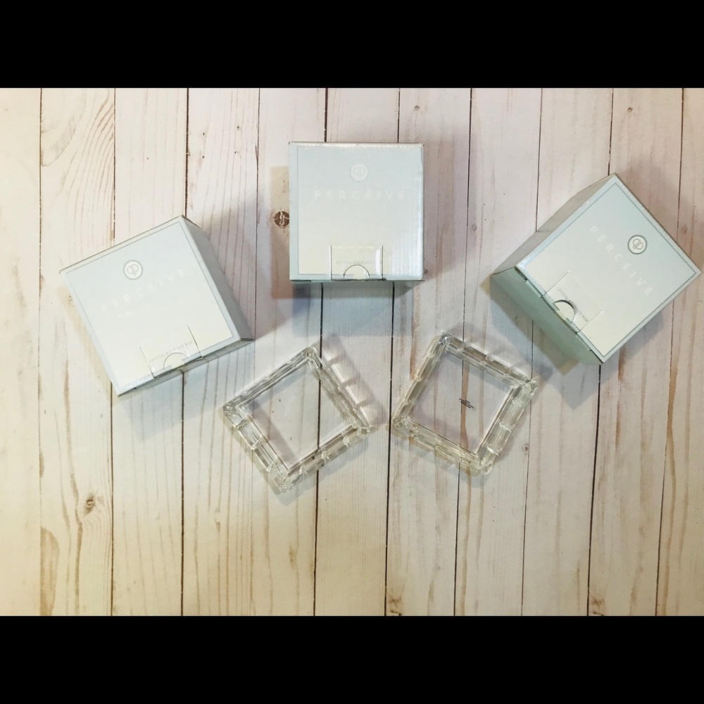 Perceive | Crystal Keepsake Box - Picture 2 of 2